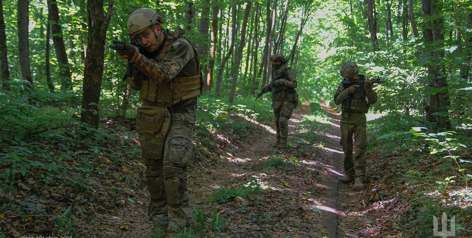 Бійці 501-го батальйону морської піхоти