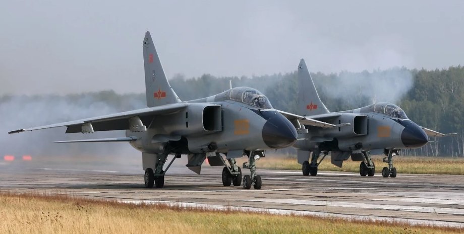самолеты JH-7A Китайские истребители-бомбардировщики JH-7A