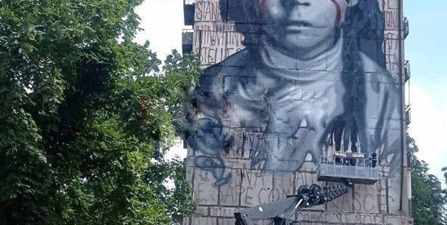 Мурал, Мариуполь, Донецкая области, оккупация, художник, Джорит Чиро Черулло