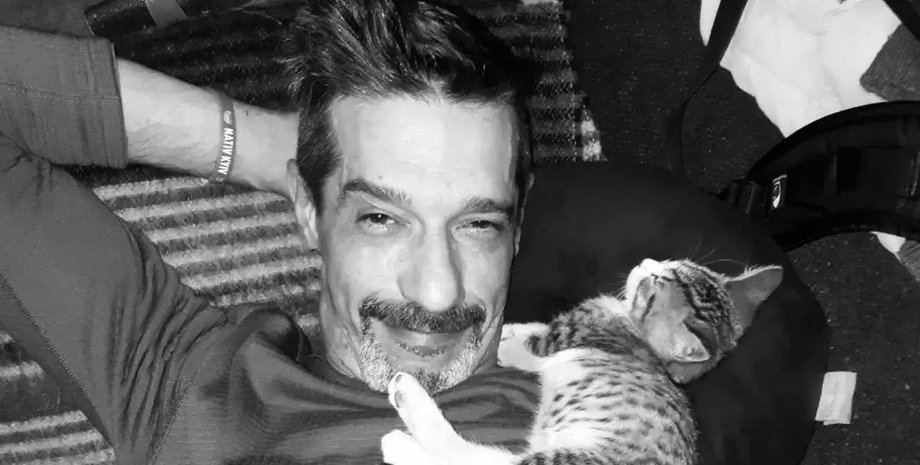 дочь Максима Нелипы расплакалась, получая награду отца