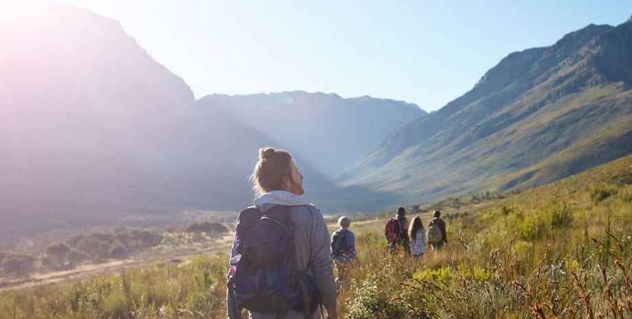 Деталь на совместном селфи напугала туристов, курьезы, мистика, аномалии, фото, Чили, путешествия, странные истории
