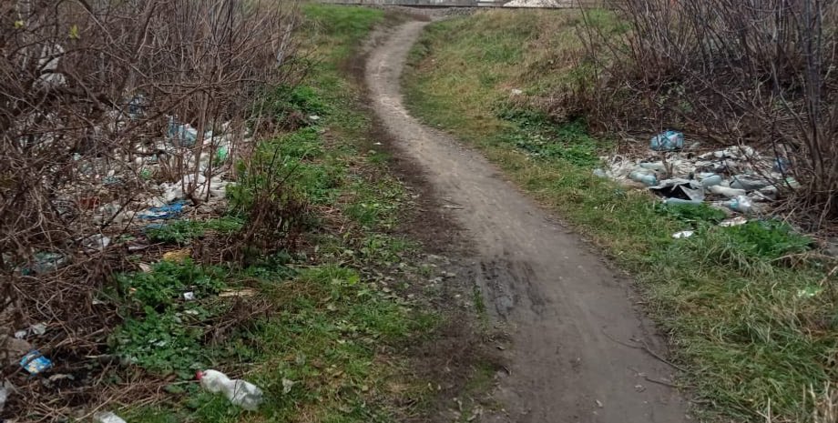 Свалка под Кременчугом, полиция младенец, Нацполиция живет младенец, младенец мусорник, младенец Полтавская область, младенец Кременчуг