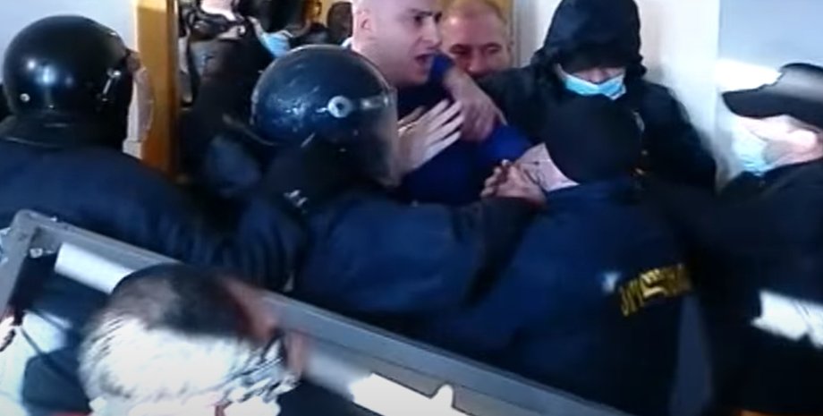 Грузия, Никанор Мелия, штурм, задержание