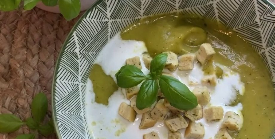 Идеально на ужин: рецепт простого, полезного и бюджетного сырного крем-супа