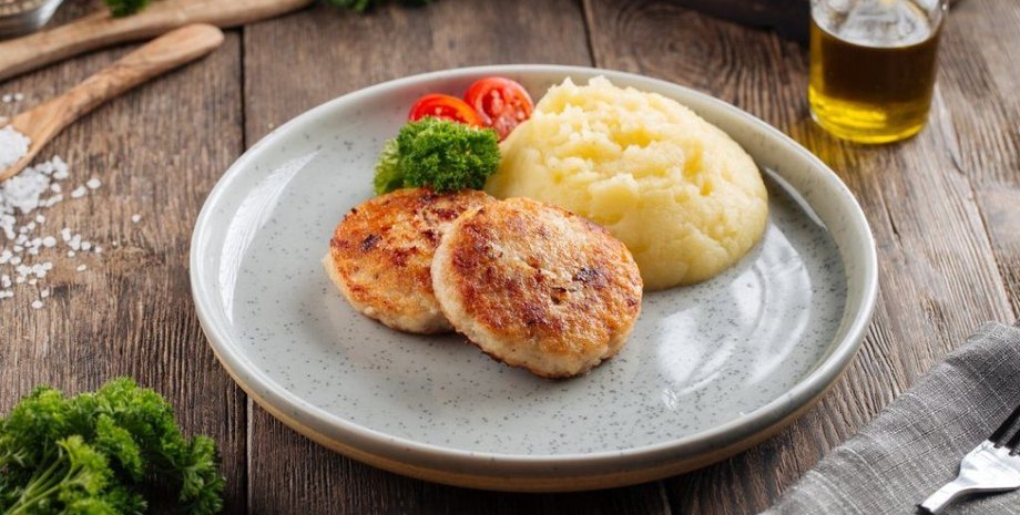 Домашні котлети, Домашні котлети рецепт, Домашні котлети як приготувати, Домашні котлети як приготувати