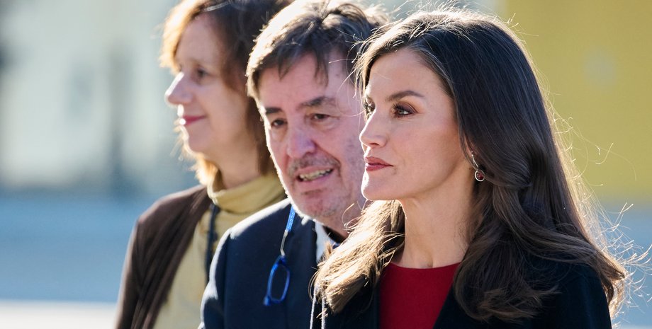 Королева Летиция, Королева Летиция измены, король испании филипп, Королева Летиция стиль, хайме дель бурго