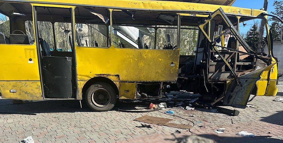 У Нікополі росіяни fpv-дроном атакували маршрутку