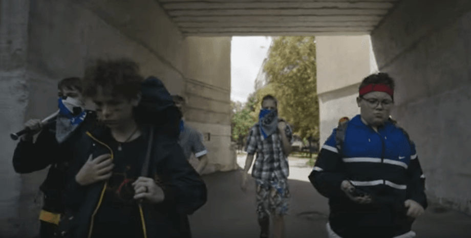 дети, клип, кадр из клипа к песне Рогань