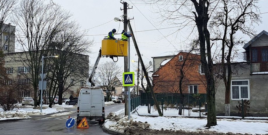 вуличне освітлення у Львові, технічний збій Київстару, збій в оповіщенні повітряної тривоги, комунальні підприємства