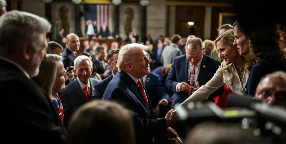 дональд трамп в сенате сша трамп среди республиканцев