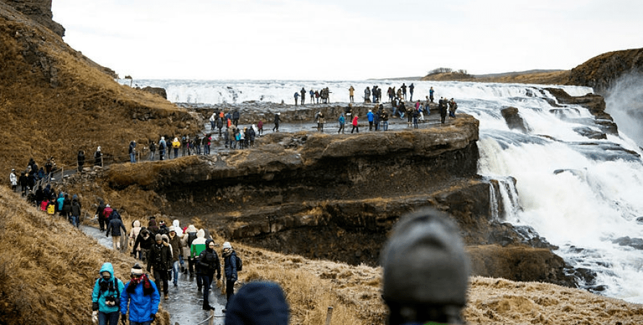 исландия туристы, туристы в исландии, туризм в исладнии, Исландия, остров