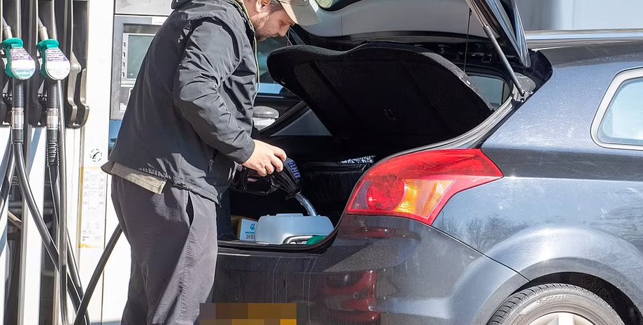 бензин, АЗС