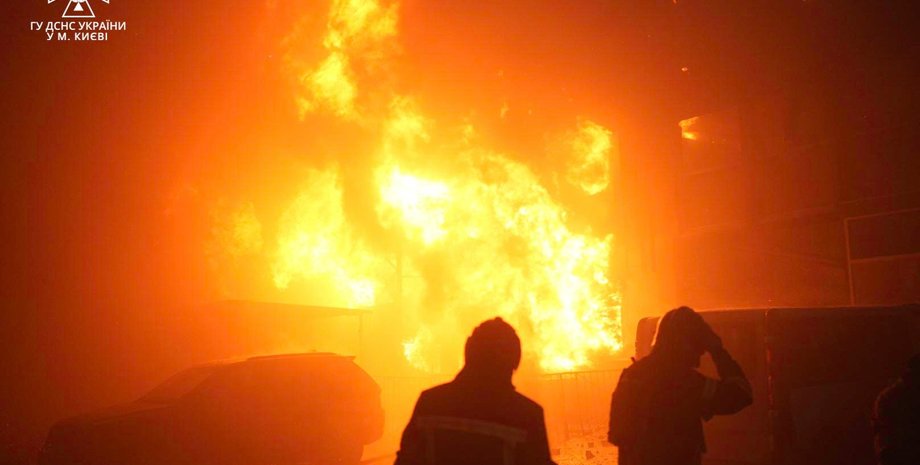 киев обстрел, прилет киев, прилеты в киеве, пожар, гсчс