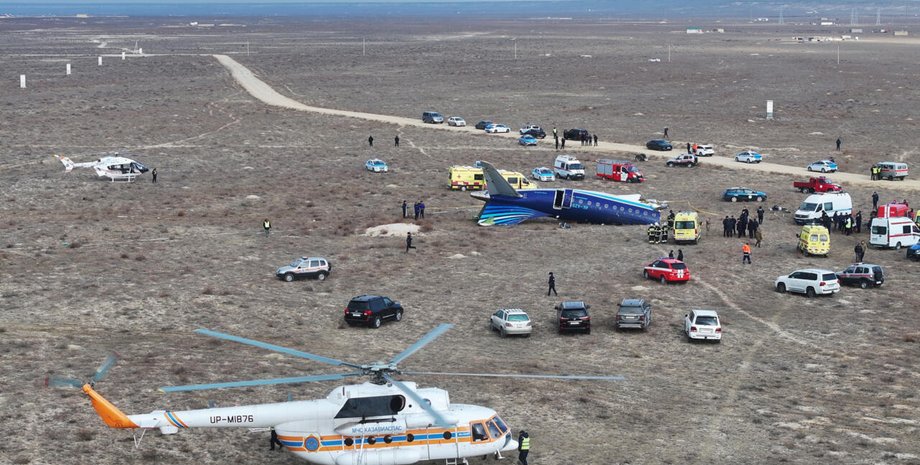 Embraer 190, літак Embraer 190, катастрофа Embraer 190, авіакатастрофа Embraer 190, літак Азербайджан, катастрофа Казахстан