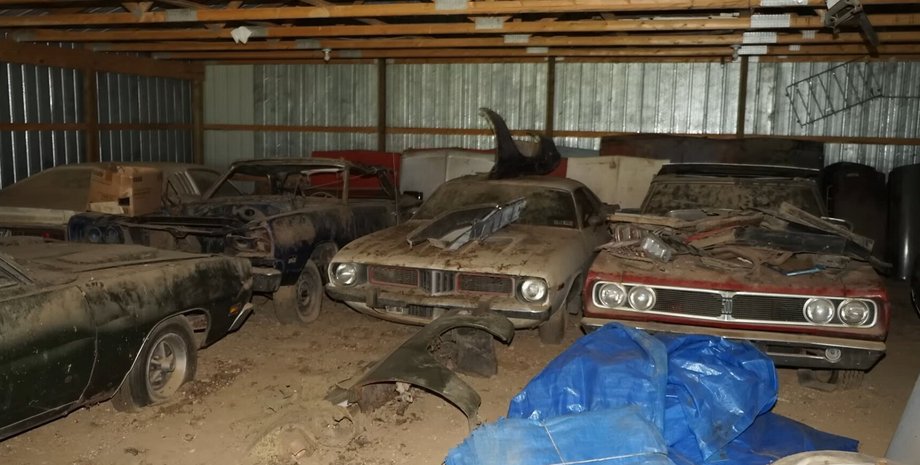 покинуті авто