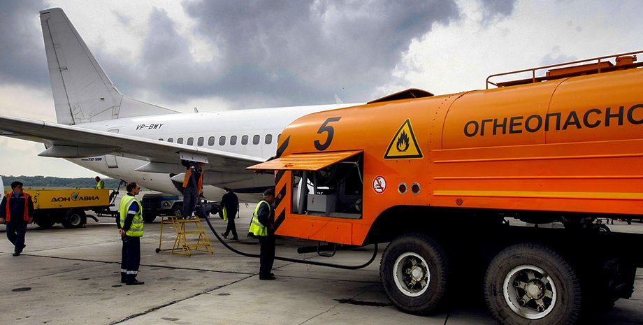 бензовоз, авіагас, паливо, літак