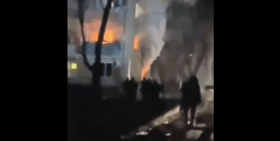 Ракета попала в жилом дом , Чернигов,