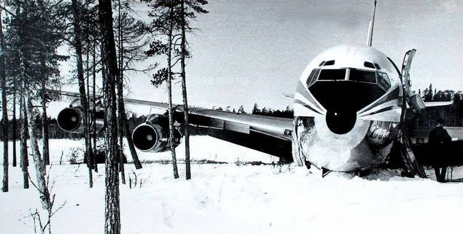 Крушение рейса 902 Korean Air Lines