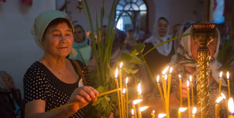 Украинцы празднуют Троицу / Фото: УНИАН