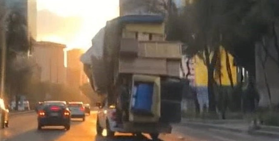 переезд, пикап, вещи