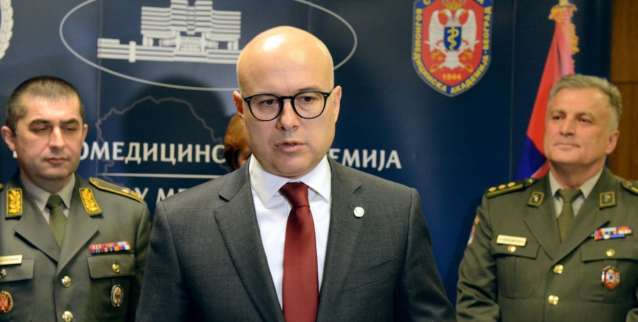 Мілош Вучевіч, міністр, Вучевіч, міністр оборони, міністерство оборони, Сербія
