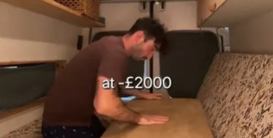 Працює, готує каву та навіть облаштував компостний туалет