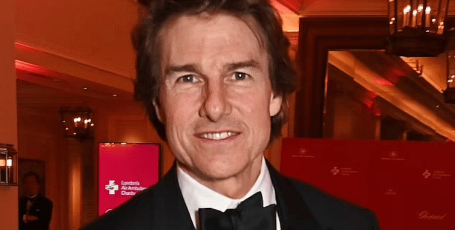 Американський актор Том Круз, Том Круз трюк, Том Круз біплан, Том Круз аероплан, Том Круз Місія Нездійснена, Том Круз Фінальна розплата