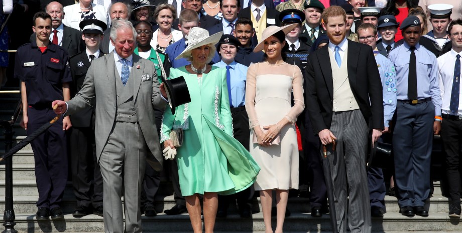король Чарльз, Меган Маркл, принц Гарри, королева Камилла, королевская семья