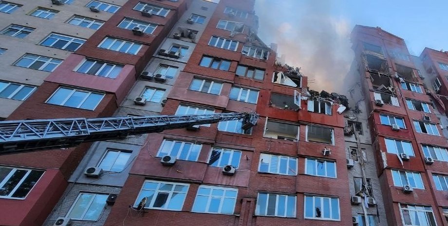 Днепр, удар ВС РФ, война, многоэтажка, фото