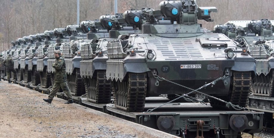 поставка бронетехники украине