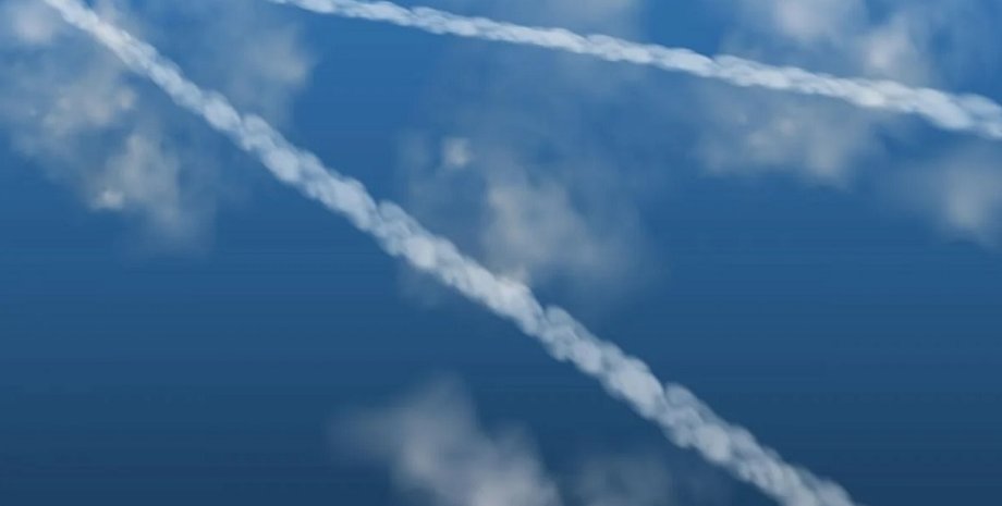 ракеты, следы ракет, следы в небе, ракетные удары, ракетный обстрел