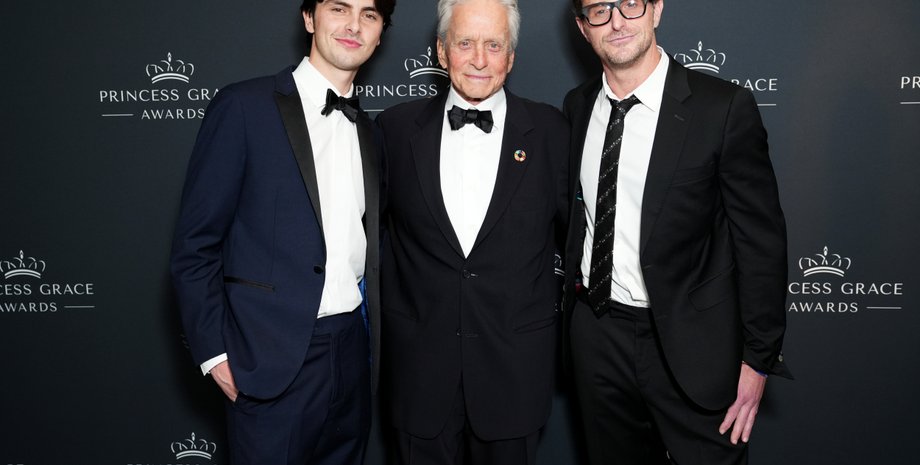 майкл дуглас сыновья, кэтрин зета-джонс, дилан дуглас, дочь майкла дугласа, княгиня грейс келли, князь монако