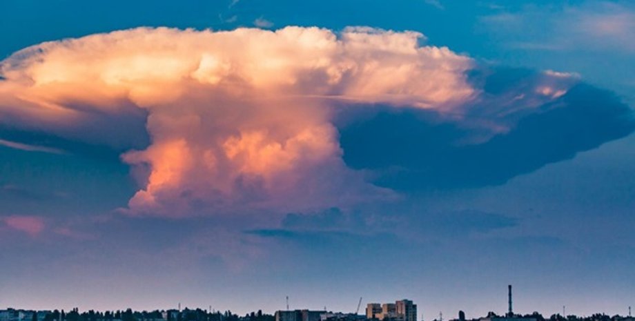 Фото: facebook/Денис Сисин