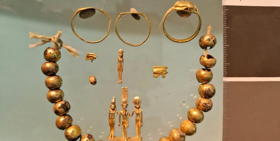 археологи, археологія, розкопки, Єгипет, Стародавній Єгипет, Карнак, прикраси, золото, артефакти,