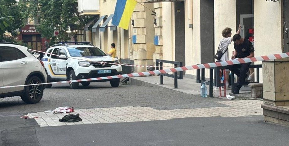 На Соборній площі в центрі Одеси сталася стрілянина