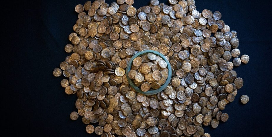 клад монеты золото золото находка история