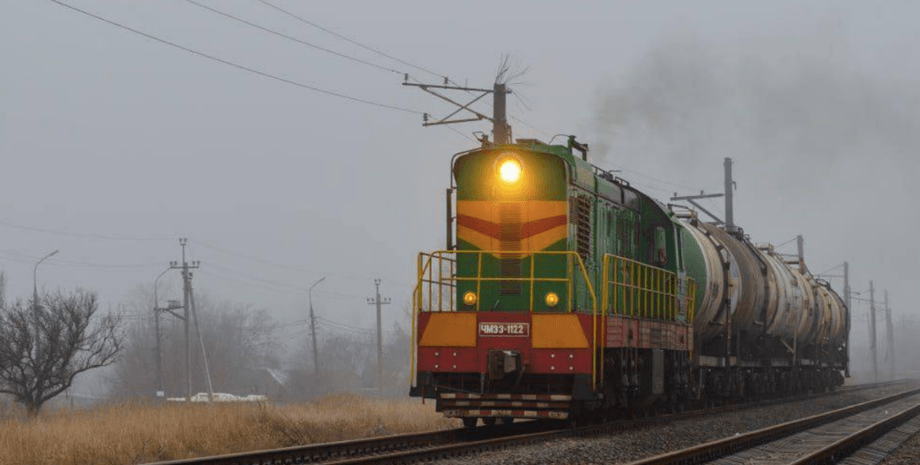 железная дорога Ростов-на-Дону – Мариуполь, Мариуполь, поствки оружия