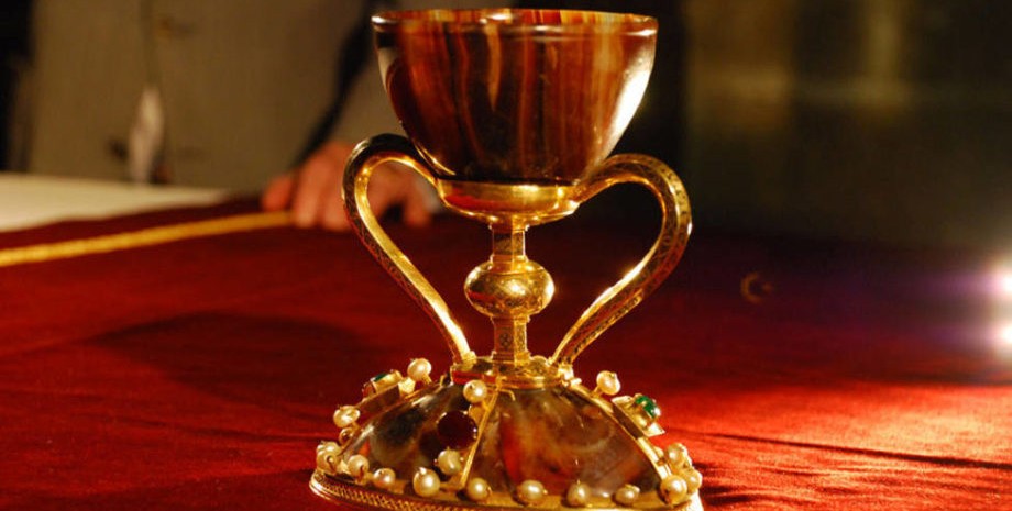 Свята чаша, Святий Грааль, Ель Санто Каліс, прибиральниця, британська розвідка, історія, нові факти, священна реліквія