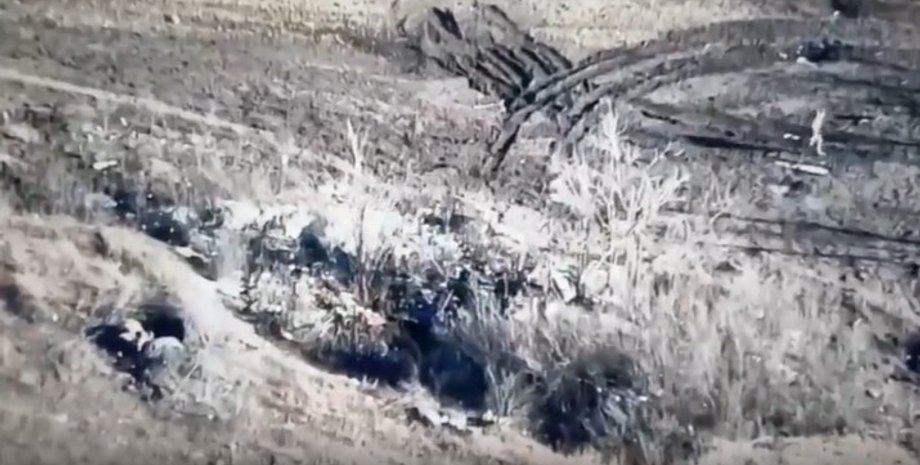 дрон, 108 ОГШБ, атака дрона, дрон-камикадзе, детонация, взрыв, блиндаж с оккупантами, российские военные,