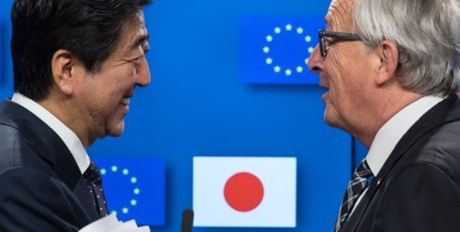 Синдзо Абе и Жан-Клод Юнкер / Фото: twitter.com/EU_Commission