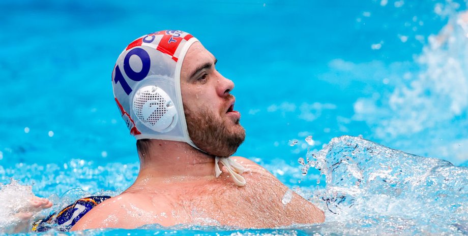 Йосип Врлич, бассейн