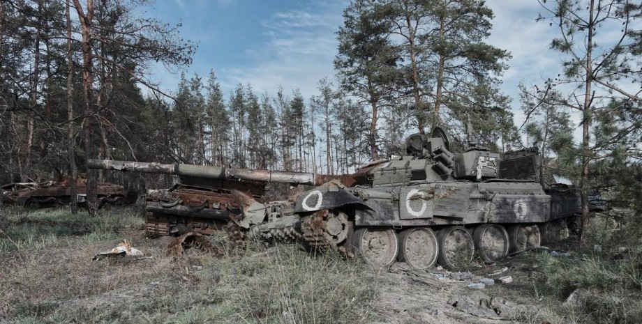 Разбитый российский танк.