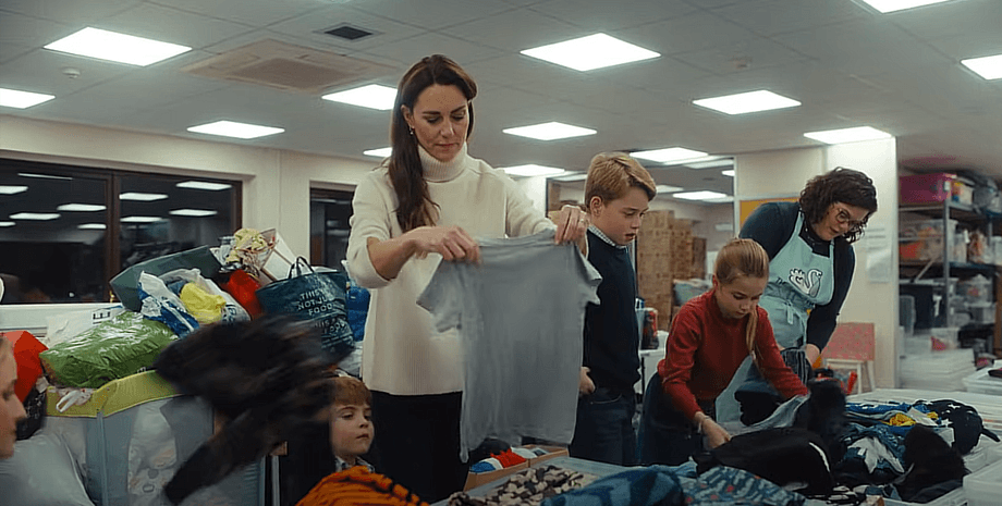 кейт миддлтон, принц джордж, принцесса шарлотта, принц луи, волонтеры