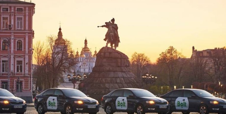 Скандал с Bolt, языковой скандал Bolt, Bolt водитель, Bolt пассажирка, водитель Bolt напал, русский язык Bolt