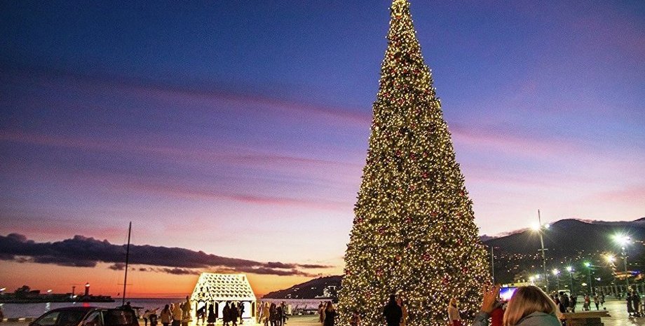 елка, Крым, Новый год, Сергей Аксенов, ограничения, новогодняя елка, фейерверк