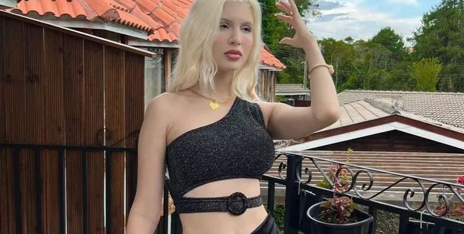 Сабрина Лоу, невеста не пригласила подружку на свадьбу, потому что та слишком красивая, курьезы, скандалы, друзья, интересные истории