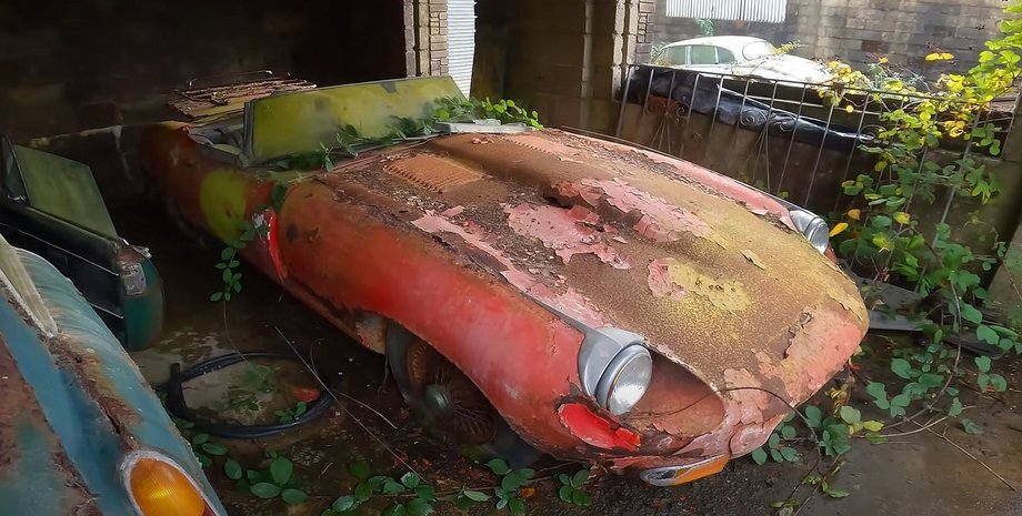 Jaguar E-Type, MG B, Jaguar Mark 2, заброшенные авто, ретро авто