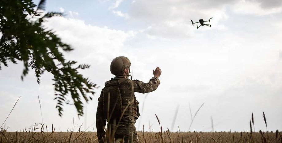 БПЛА, дрон, безпілотник, український військовий, ЗСУ