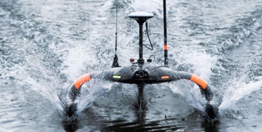 надводные дроны, поставки из Германии, обследование водоемов, поиск взрывчатки в воде, эхолот, Sonobot 5