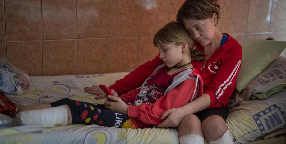 Наталья Степаненко и ее дочь Яна. российская ракета, точка У Краматорск,